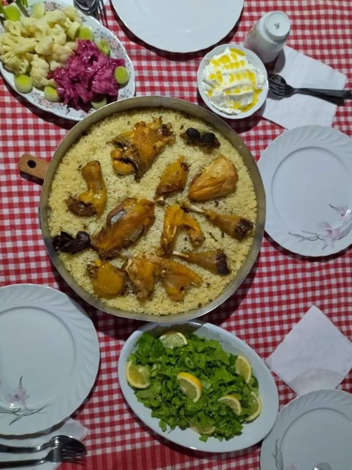 Bujtina Peshtan Guesthouse&Camping Tepelene Eksteriør billede